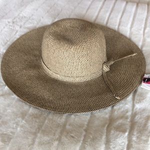 NWT Packable Sun Hat